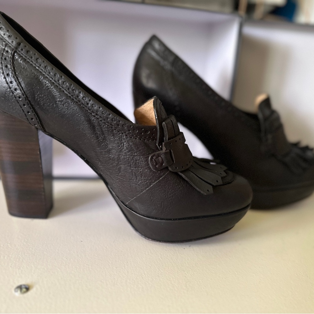 Frye Naiya Kiltie (Black) Platform Stacked Heel — 9.5